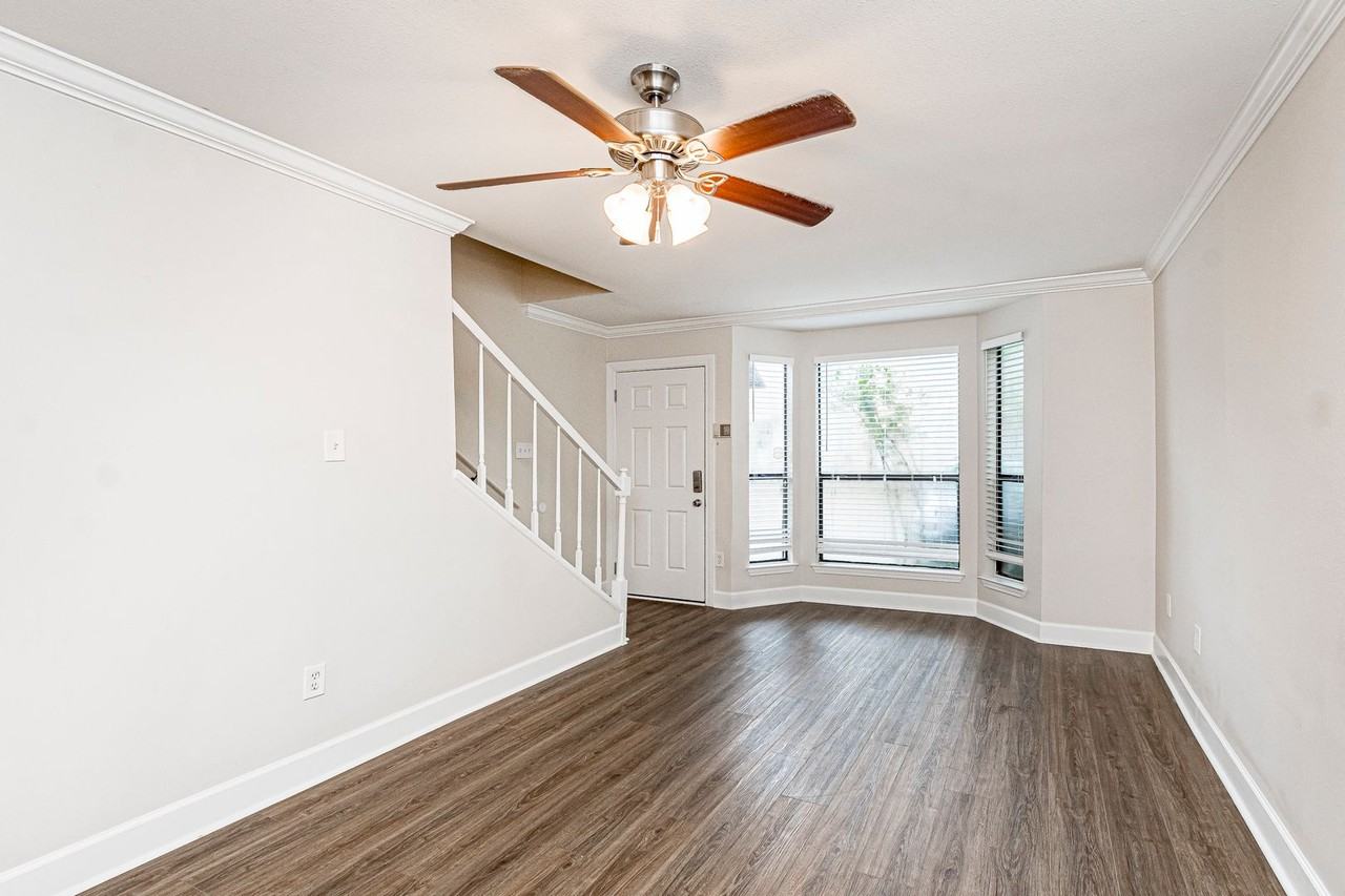 9506 Jefferson Hwy #23 - Photo 3 of 10