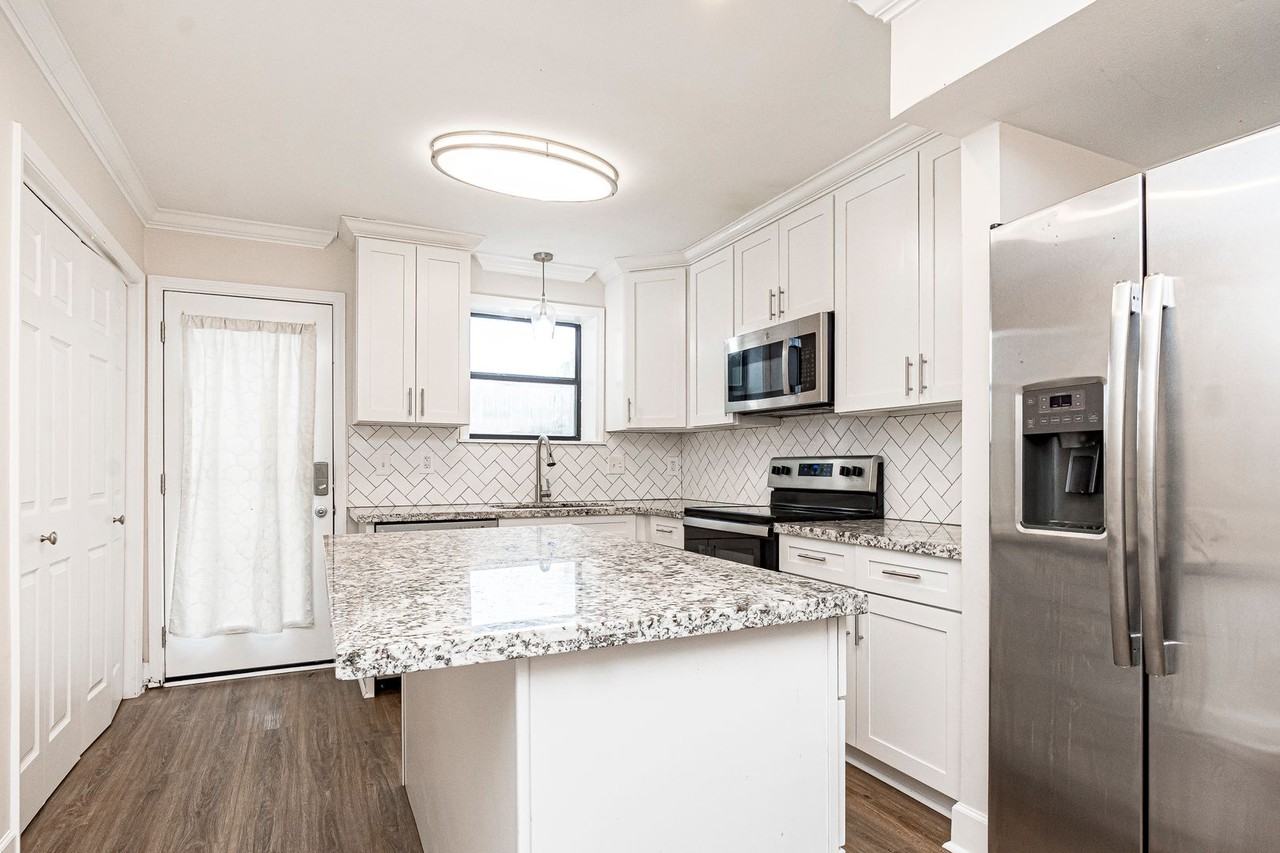 9506 Jefferson Hwy #23 - Photo 5 of 10