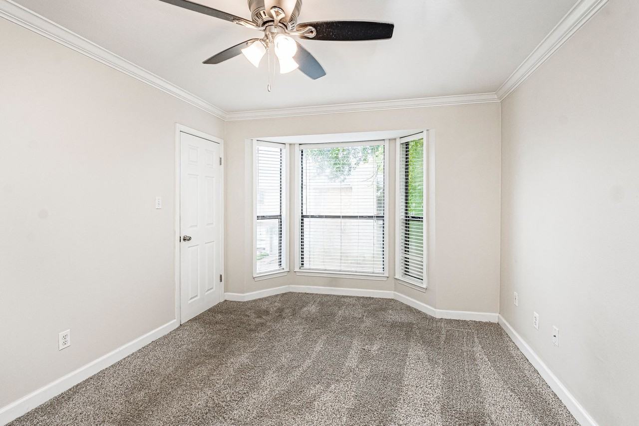 9506 Jefferson Hwy #23 - Photo 7 of 10