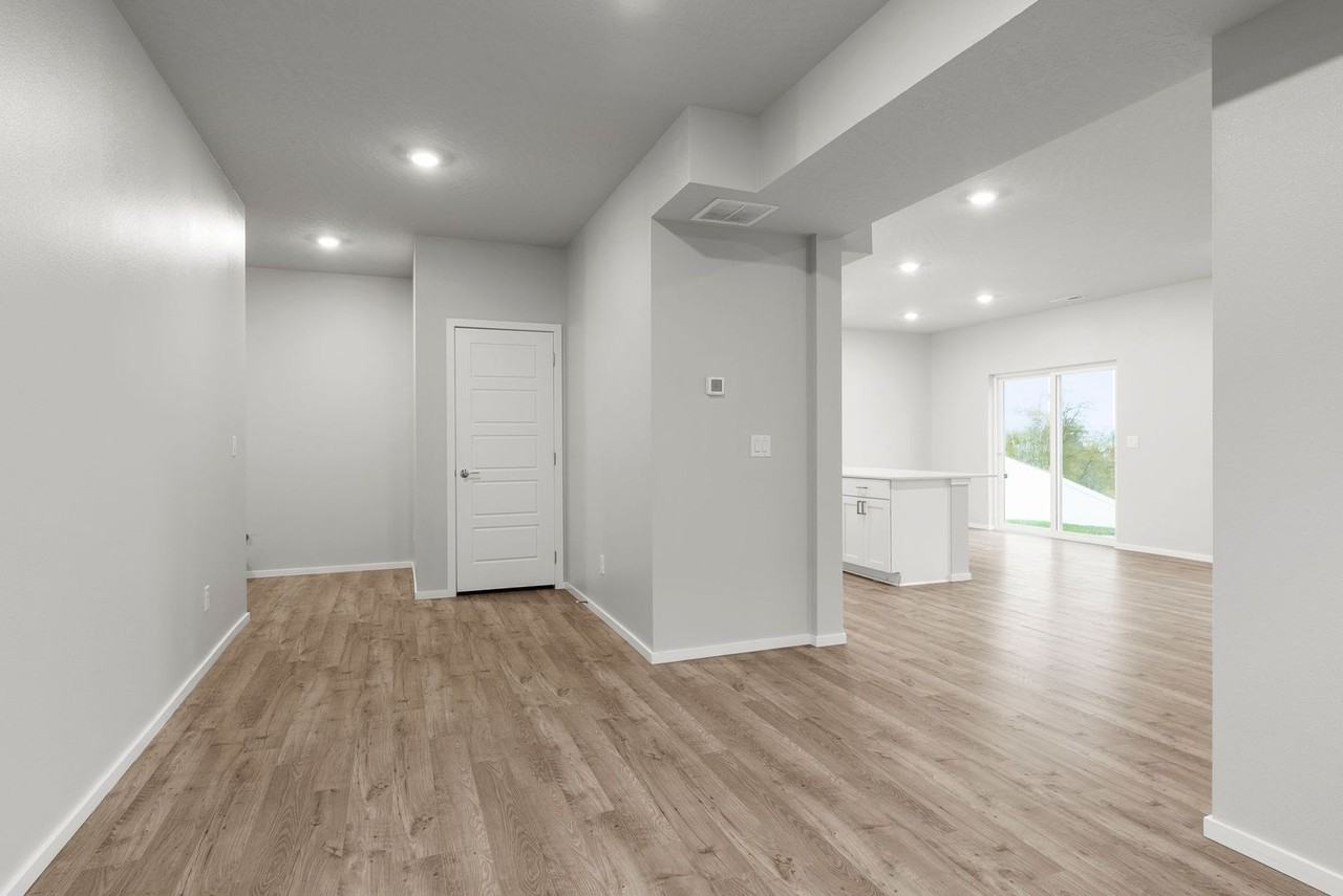 3211 N Mckinnon Rd - Photo 4 of 38