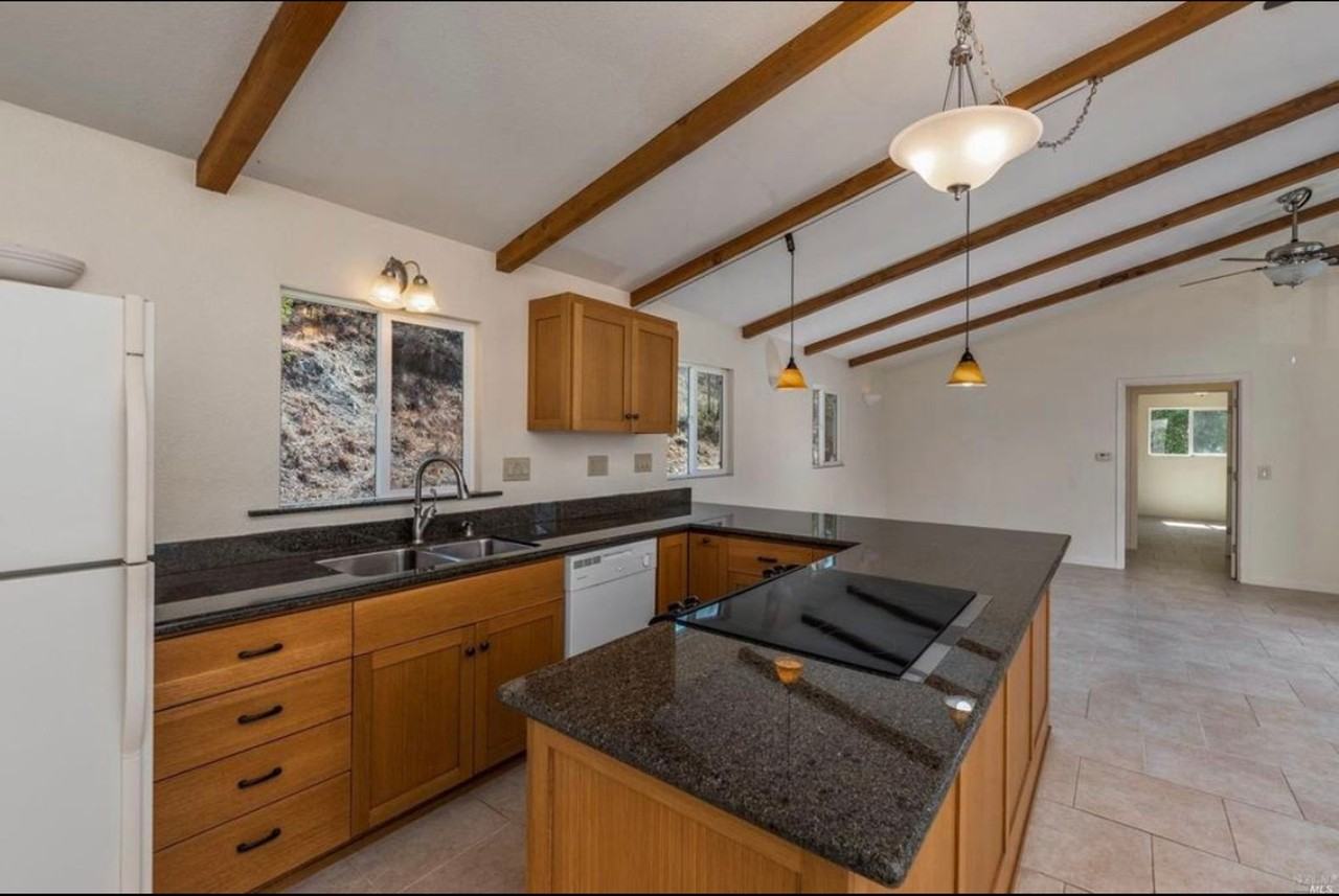 2320 Calistoga Rd - Photo 6 of 22