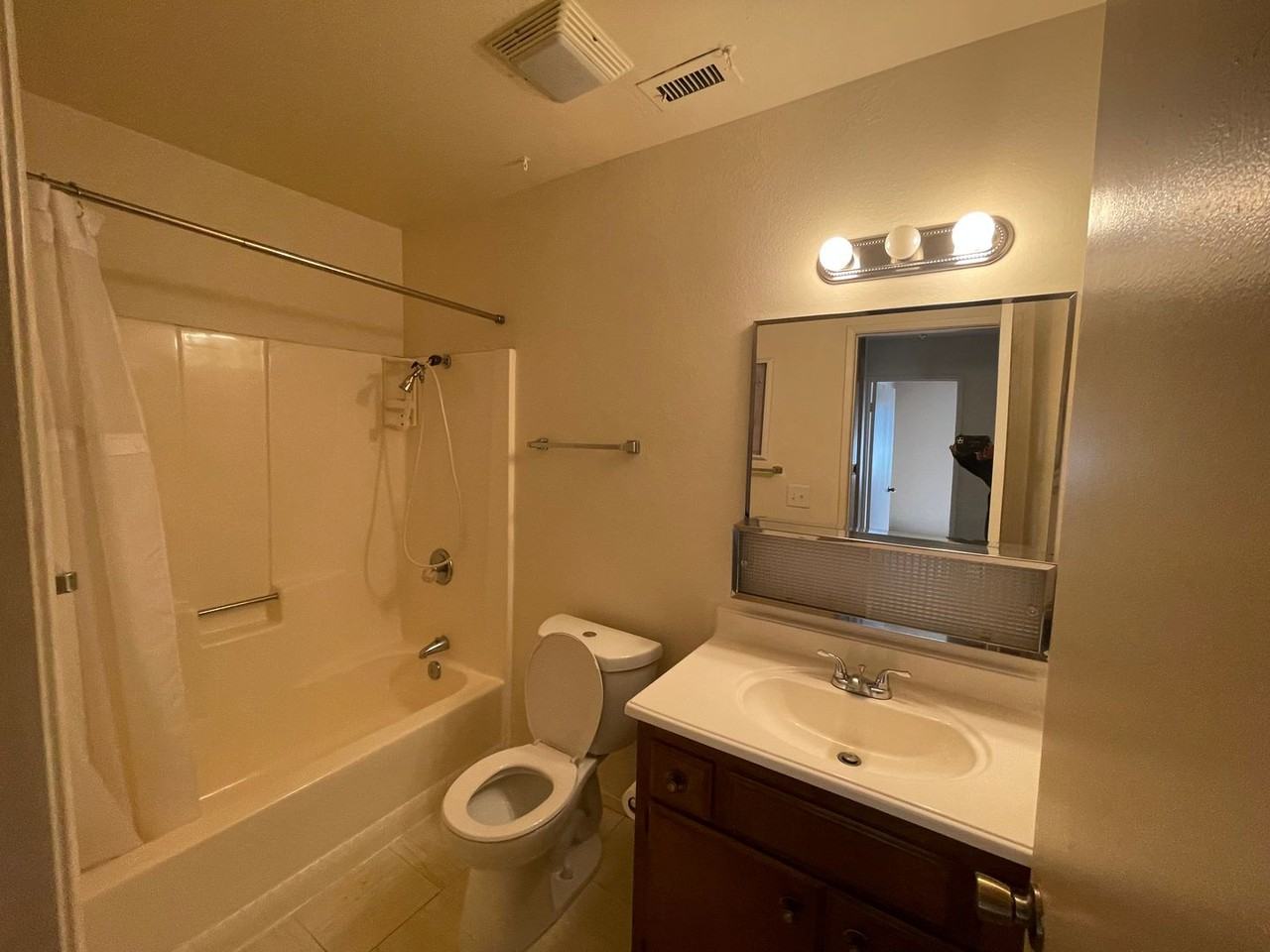 11255 Mohawk Rd - Photo 6 of 40