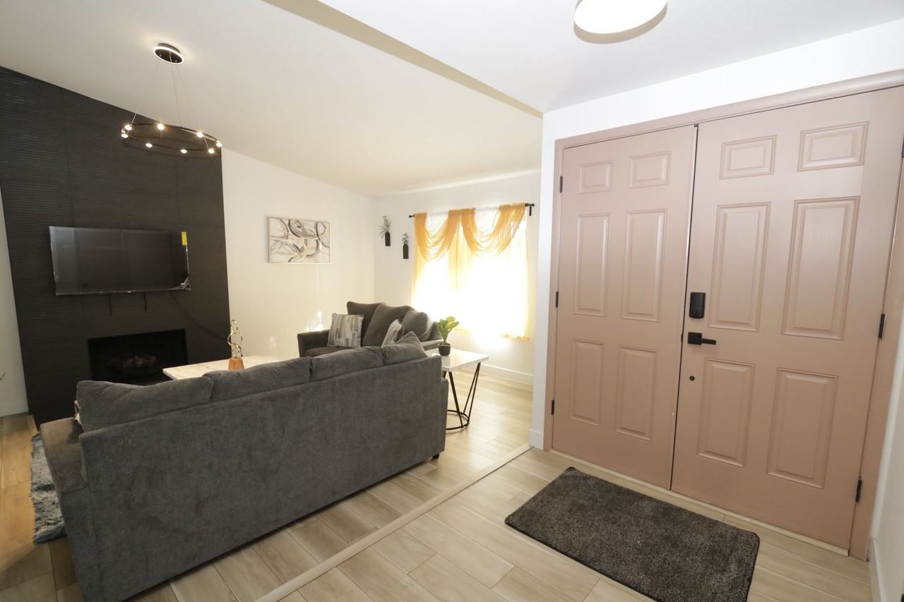 6160 Katella Ave - Photo 3 of 31