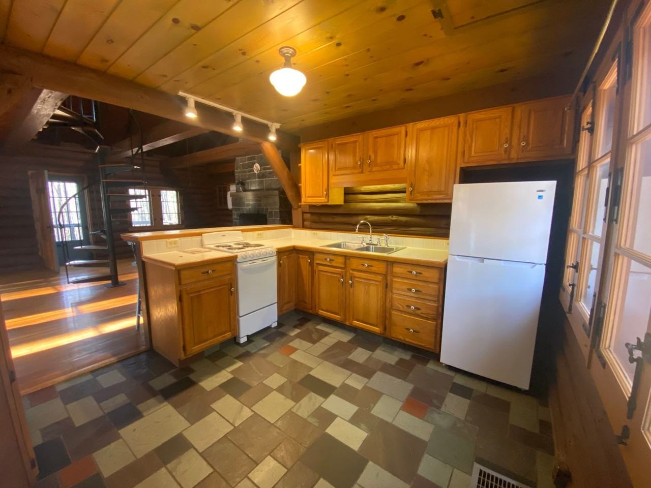 43 Birch Street - Photo 3 of 23