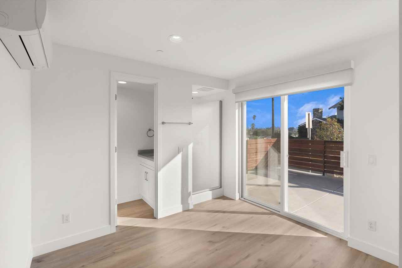 HILLTOP TOWNHOMES - Photo 3 of 27