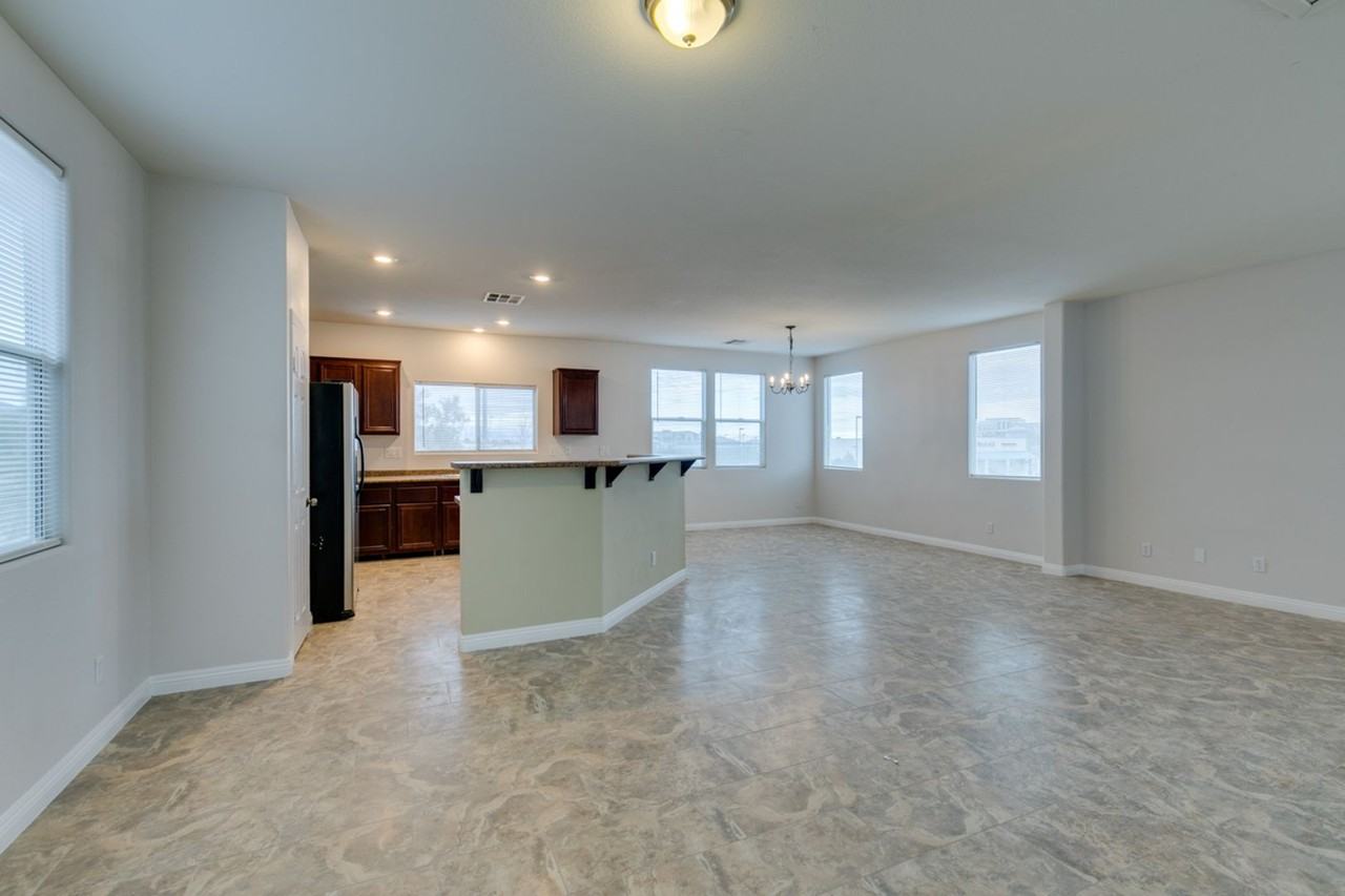 9468 Brewing Cloud Ave - Photo 4 of 50