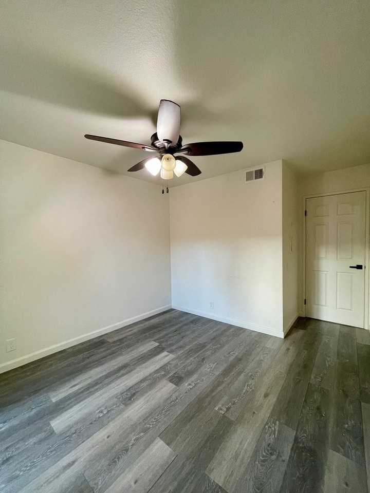 11517 Fury Ln #61 - Photo 6 of 21