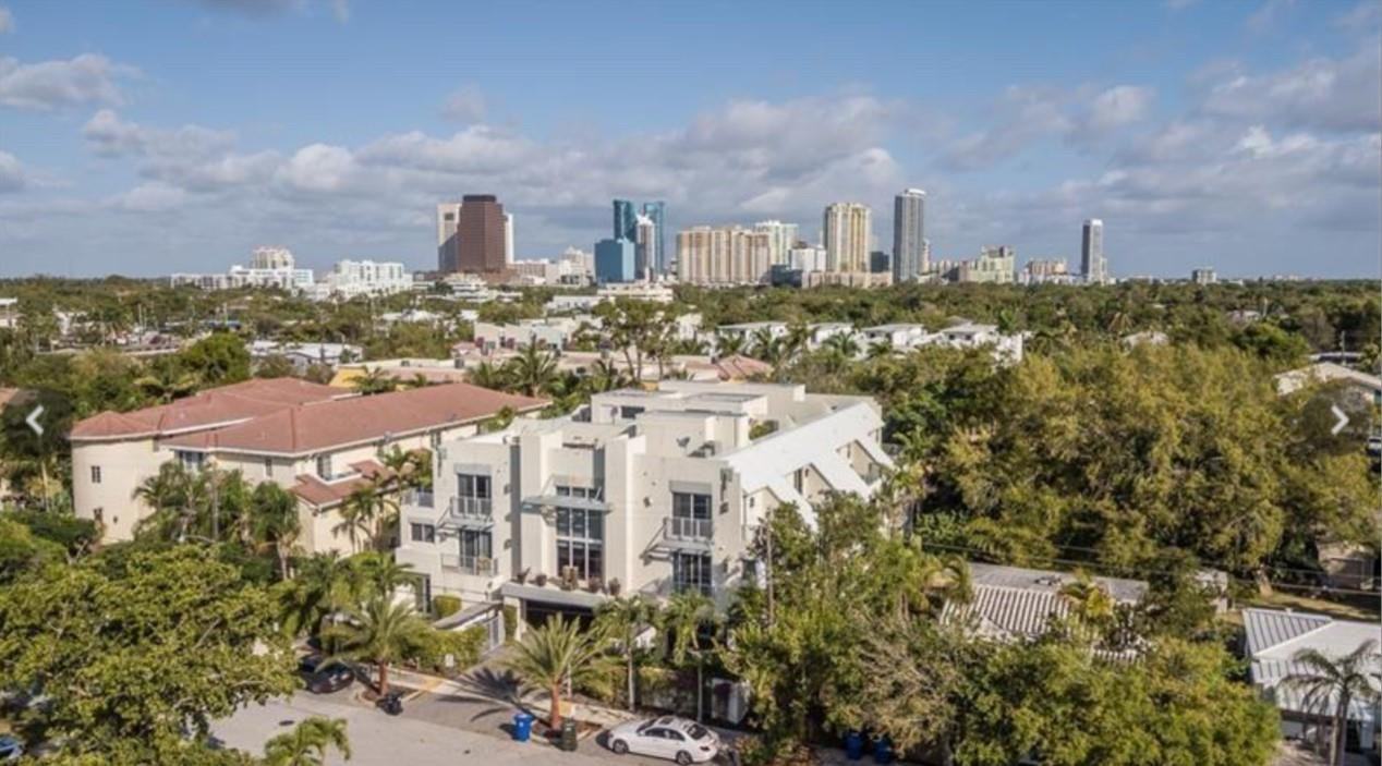 731 Se 13th St - Photo 3 of 8