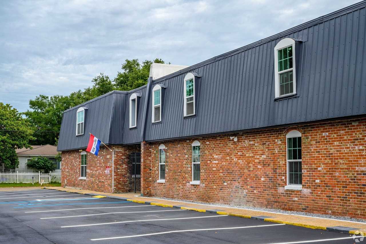 Seacrest on Southern - Photo 3 of 21