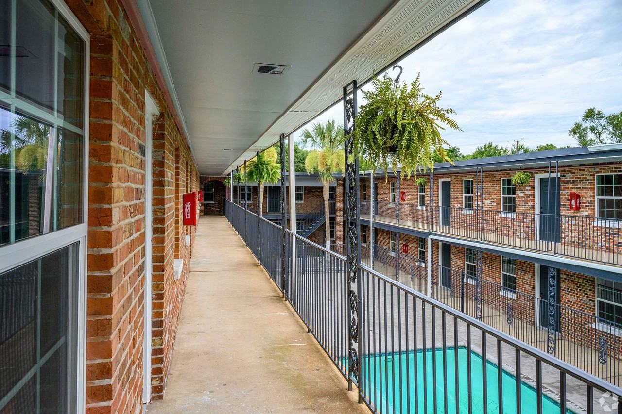 Seacrest on Southern - Photo 5 of 21