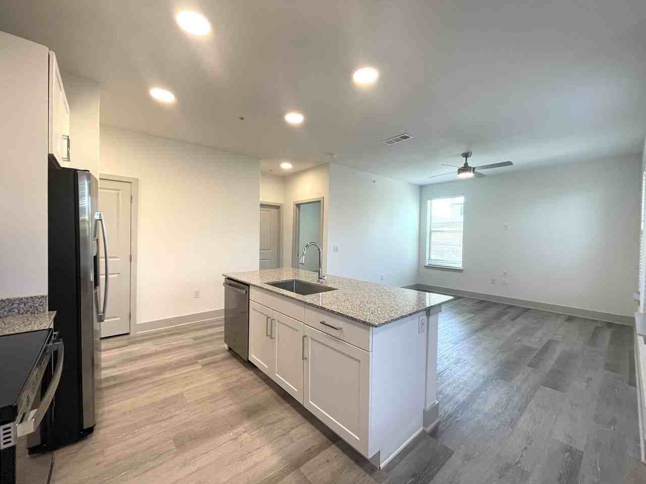 2601 N Austin Ave #8120 - Photo 3 of 11