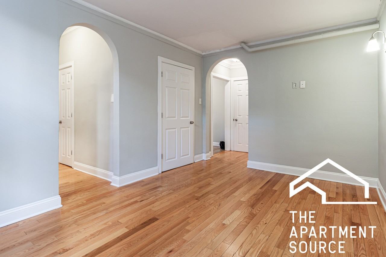 544 W Surf St #W3 - Photo 5 of 8