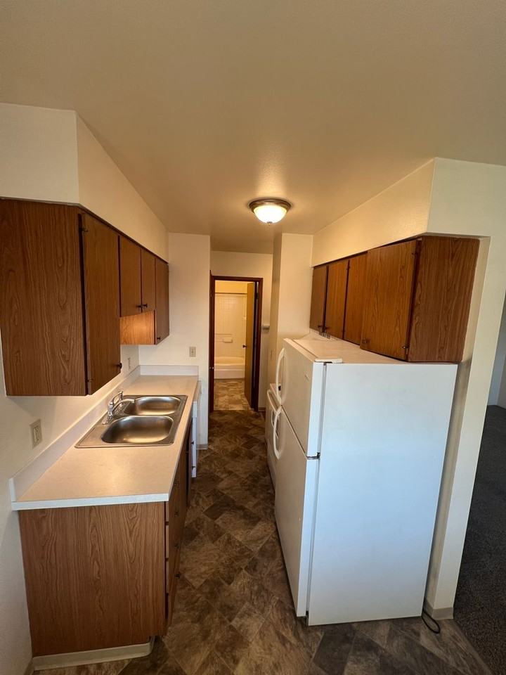 2705 W Nob Hill Blvd #O1 - Photo 4 of 16