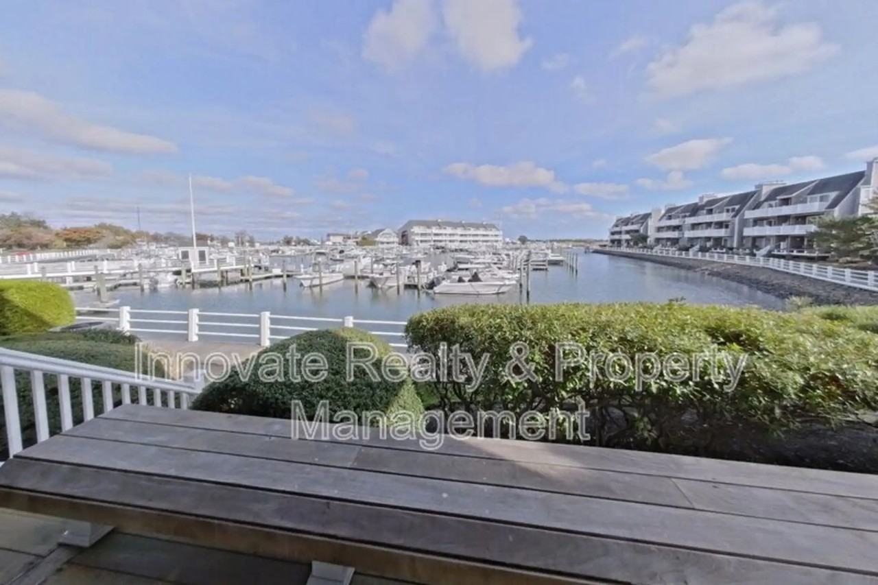 109 Harbour Cv - Photo 2 of 16