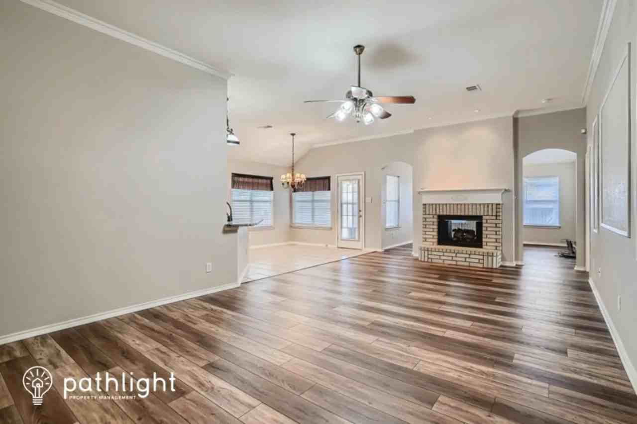 4407 Shady Elm Dr - Photo 2 of 12