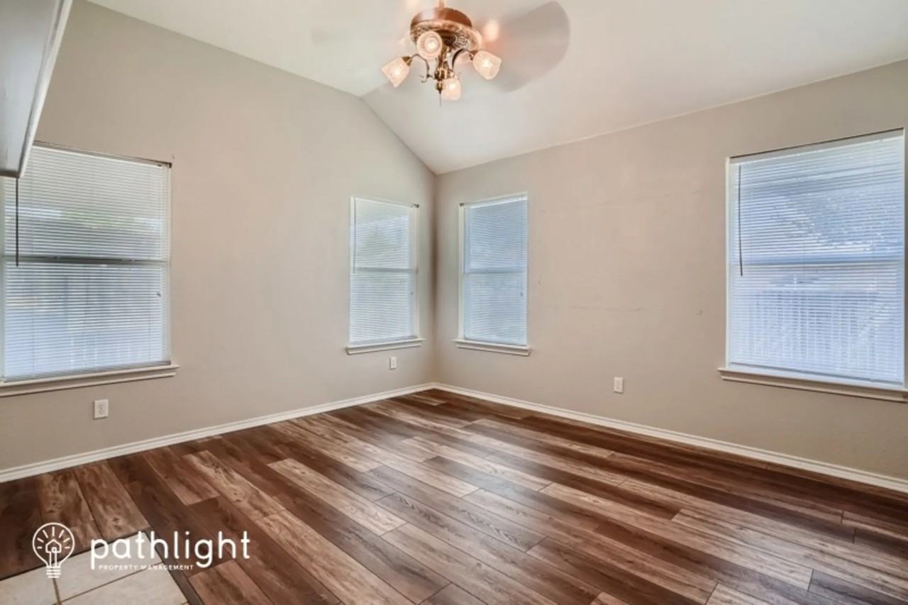 4407 Shady Elm Dr - Photo 3 of 12