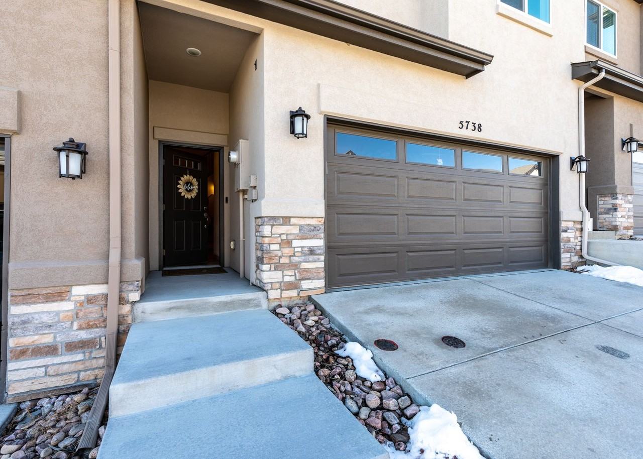 5738 Villa Lorenzo Dr - Photo 3 of 50