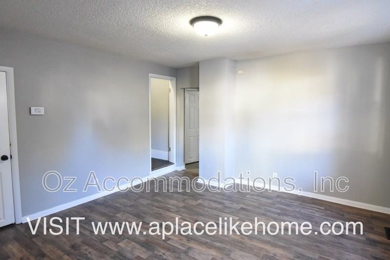 1408 N 2nd St - Photo 4 of 20