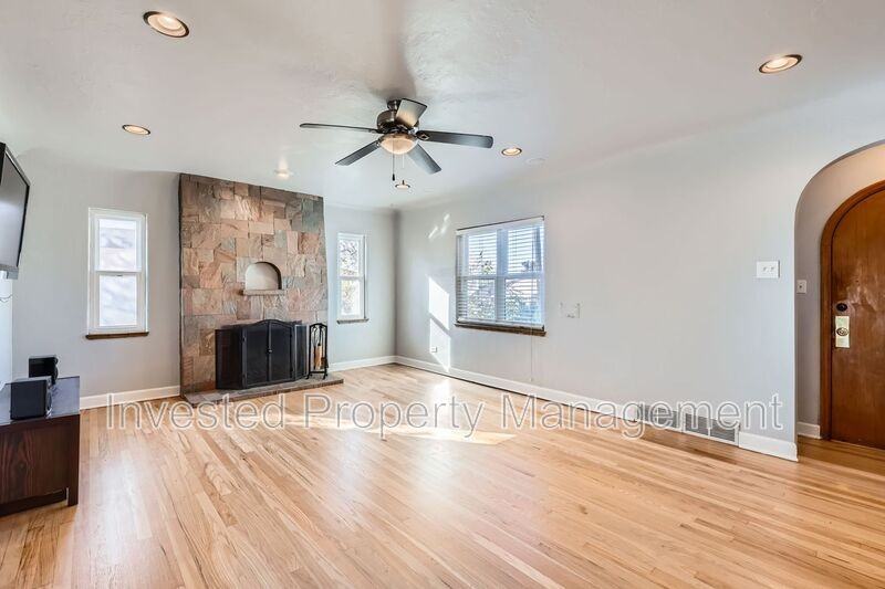 2980 Sheridan Blvd - Photo 4 of 26