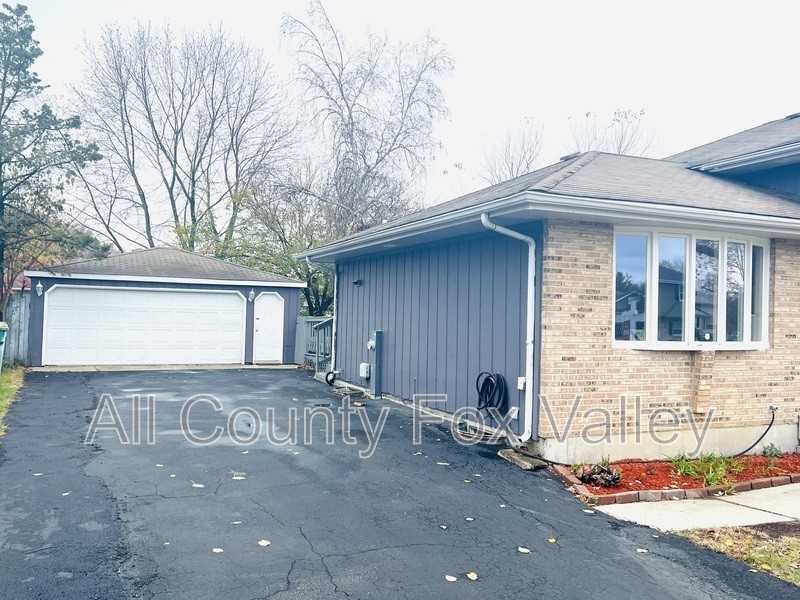 3705 Terrance Ferry Dr - Photo 3 of 20