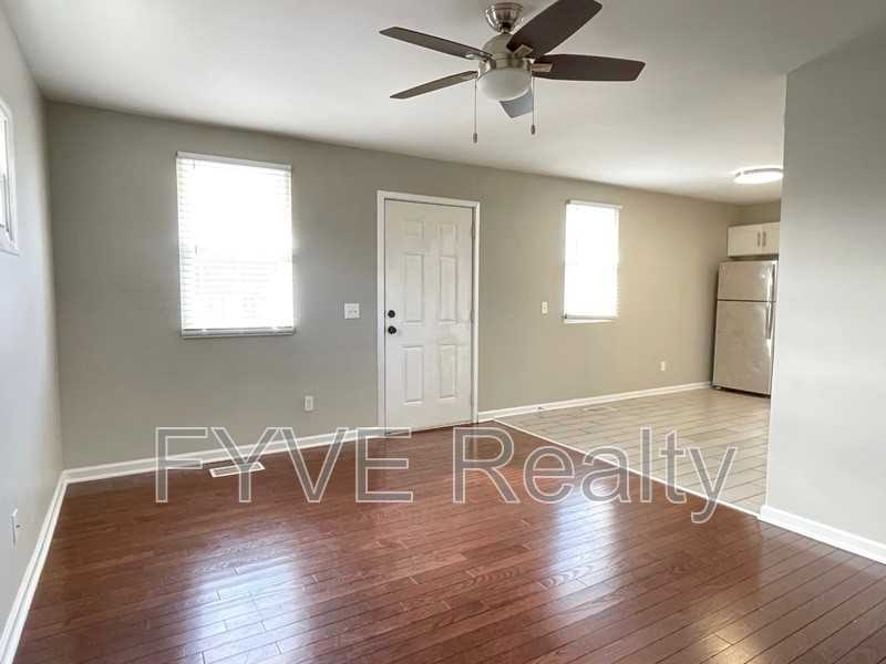 26 Jay St - Photo 2 of 13