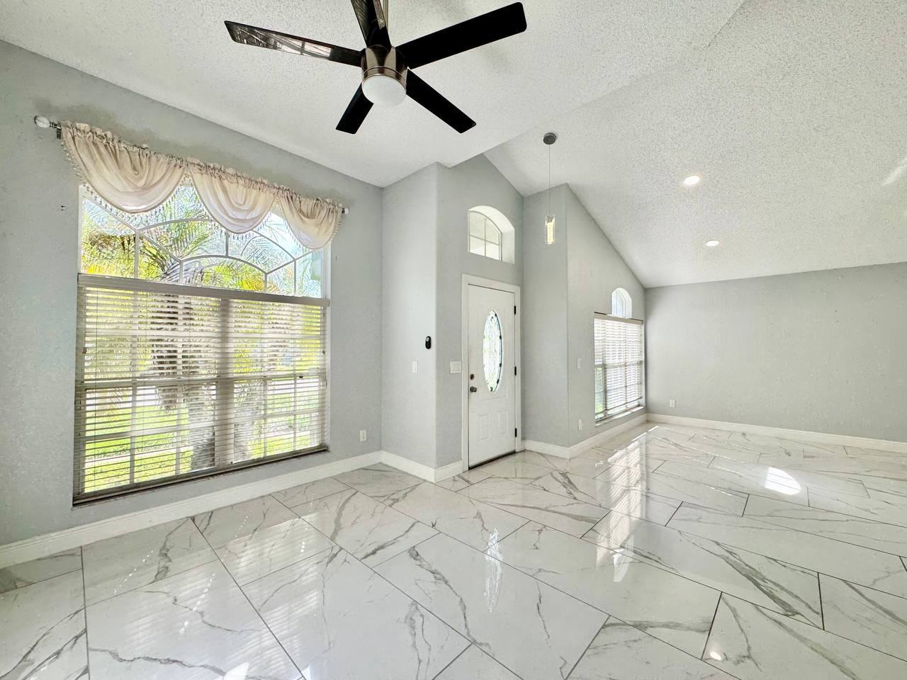 11504 Wellman Dr - Photo 5 of 34