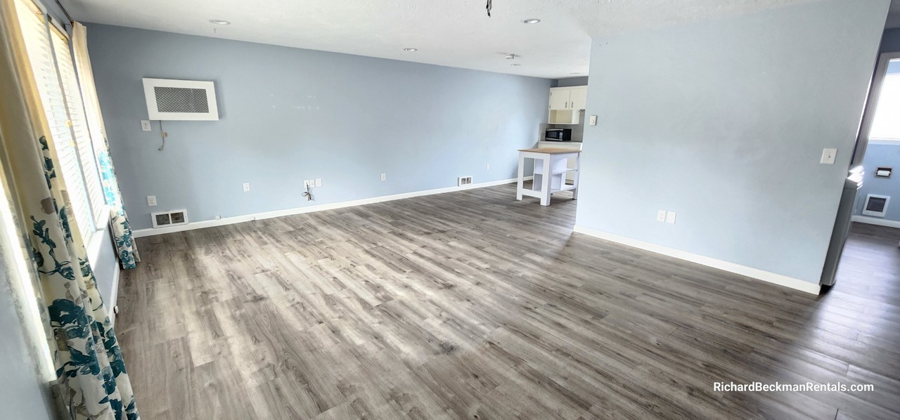 620 S 12th St - Photo 4 of 20