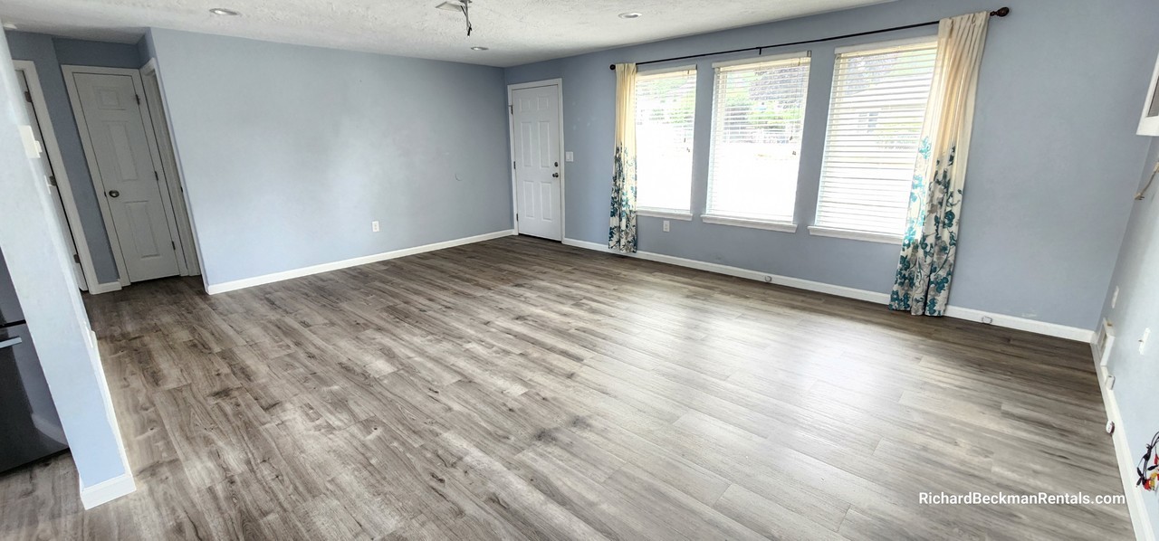 620 S 12th St - Photo 6 of 20