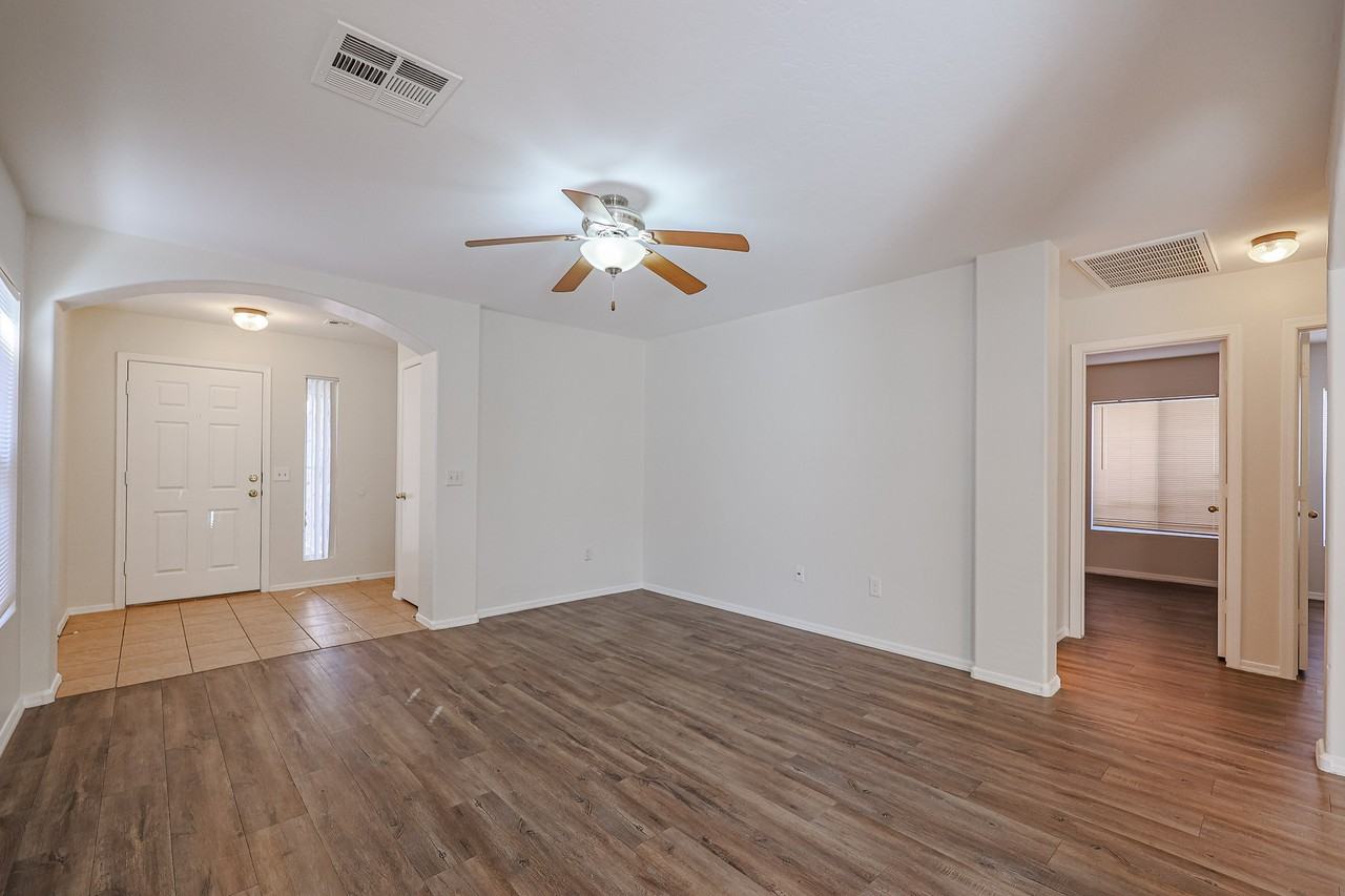 13421 W Keim Dr - Photo 5 of 24