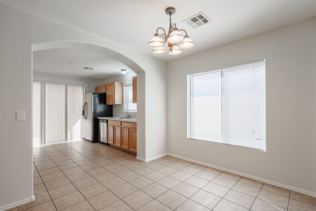 13421 W Keim Dr - Photo 7 of 24