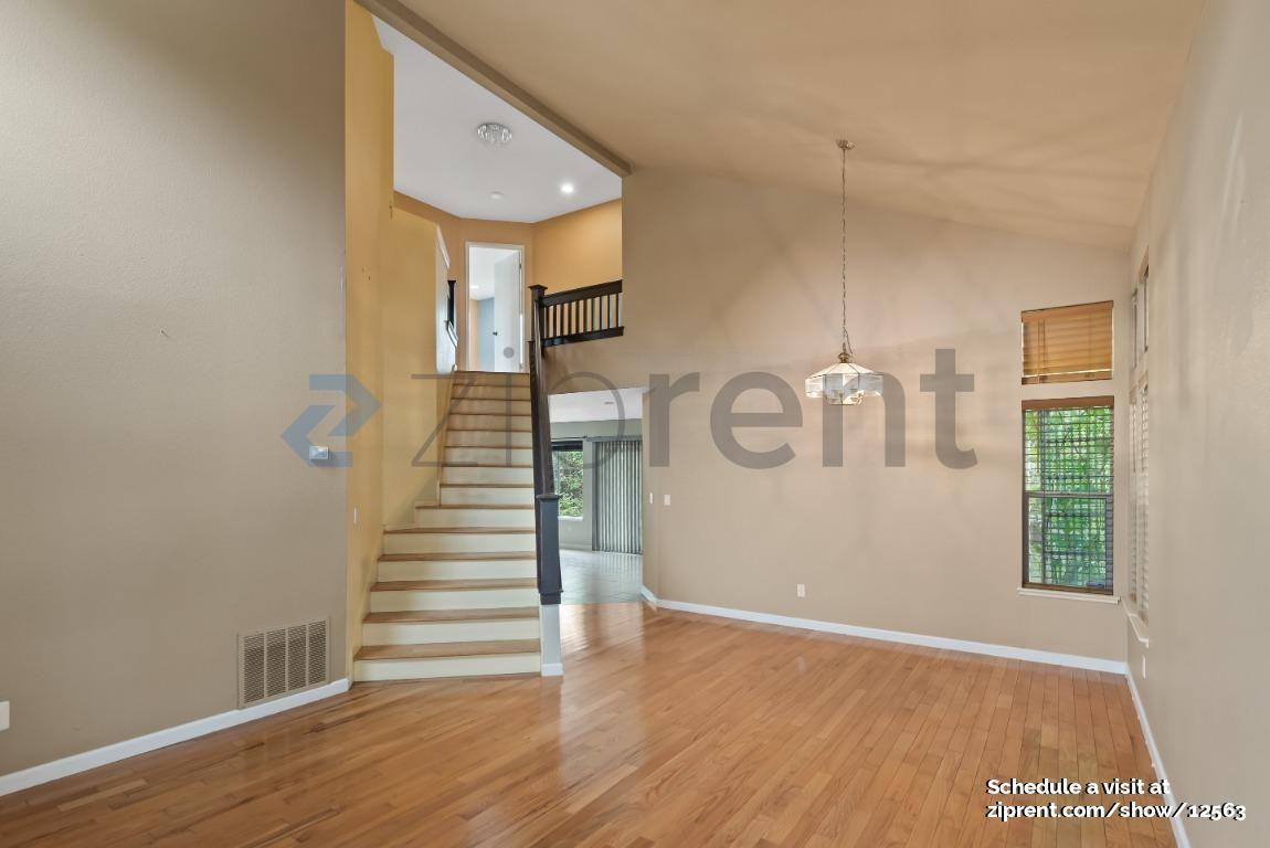 1448 Leaftree Cir - Photo 4 of 24