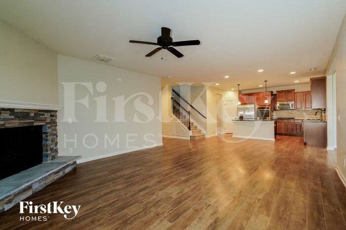 14483 Glapthorn Rd - Photo 3 of 15