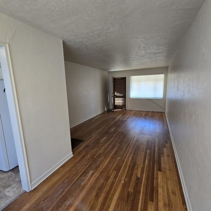 5007 Marquette Ave Ne #5007 - Photo 3 of 12