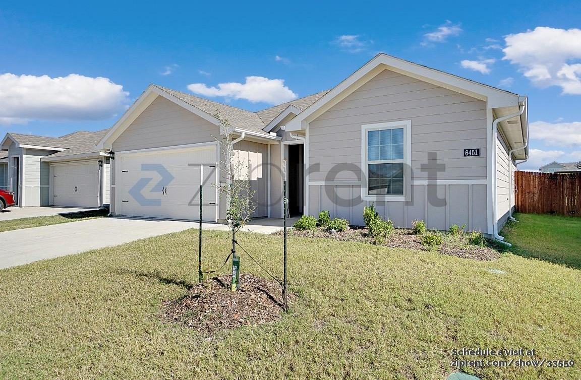 6451 Whitecap Dr - Photo 4 of 30