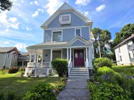 featured image of 17 Madison St #2