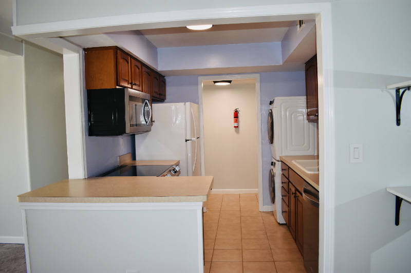 748 W Kilgore Rd #303 - Photo 3 of 19