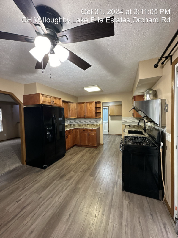 889 Orchard Rd - Photo 2 of 18