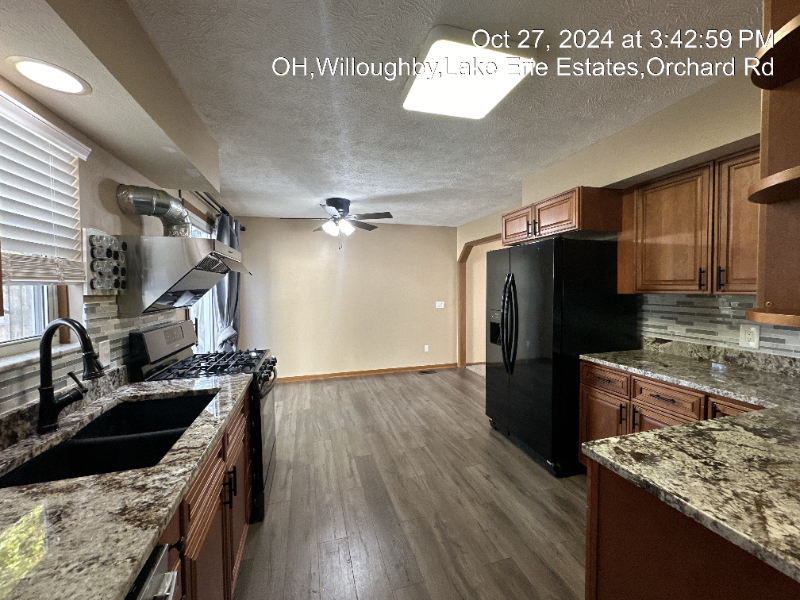 889 Orchard Rd - Photo 3 of 18