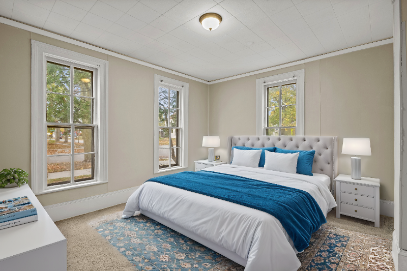 648 Livingston Ave Ne - Photo 3 of 7