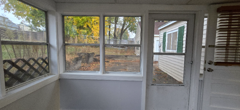 866 Birchwood Dr - Photo 2 of 11