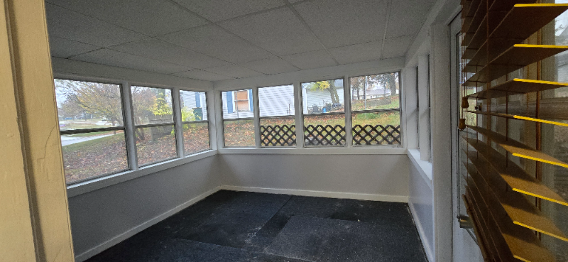 866 Birchwood Dr - Photo 3 of 11