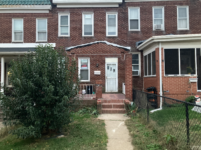 2823 Sunset Dr - Photo 2 of 10