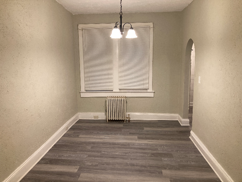 2823 Sunset Dr - Photo 3 of 10