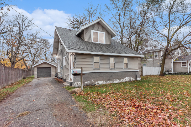 2454 Taft Ave Sw #1 - Photo 3 of 17