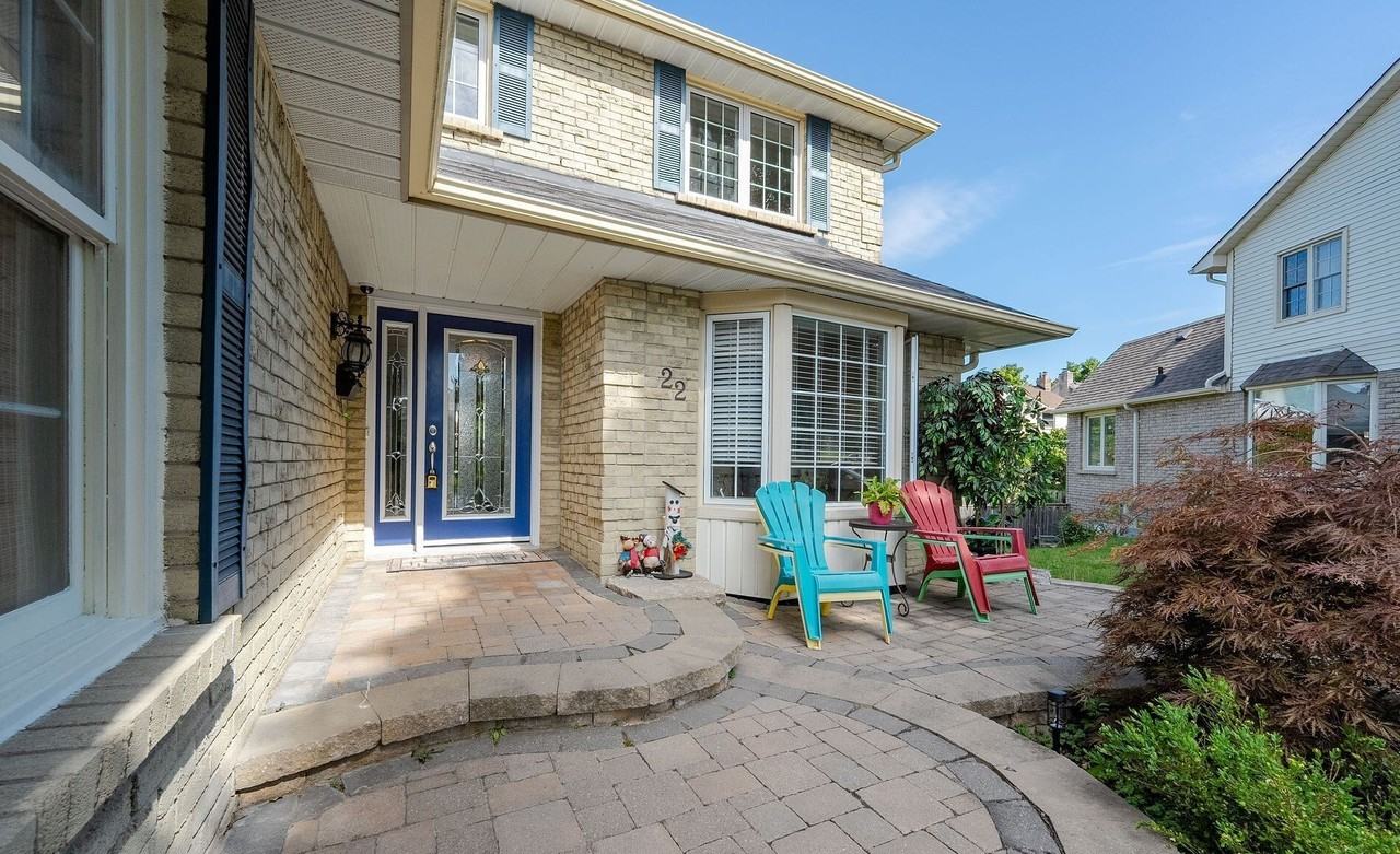 22 Hawley Crescent #MAIN - Photo 2 of 29