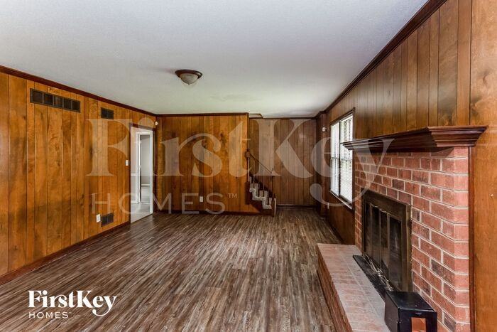 5890 Macinness Dr - Photo 3 of 15