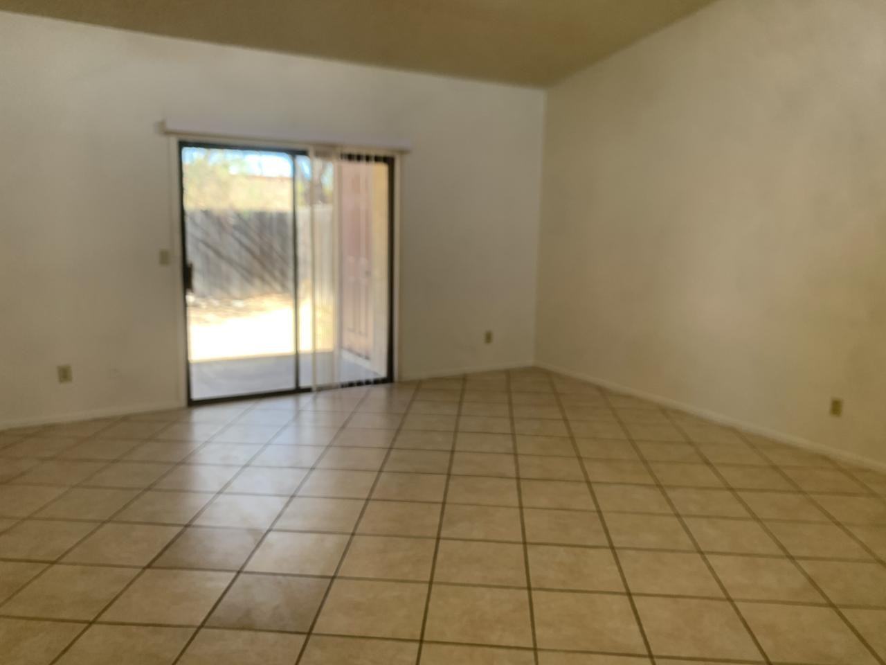 1761 North Frances Boulevard - Photo 3 of 5