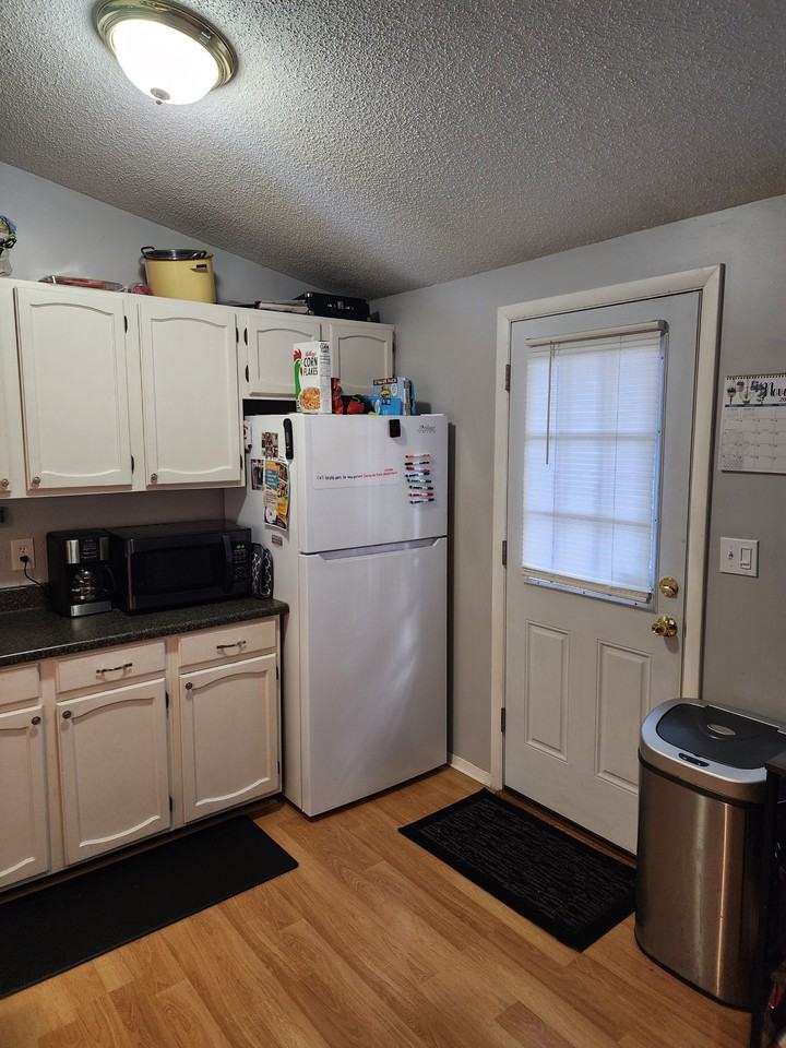 6212 Hickory Rd #NA - Photo 2 of 6