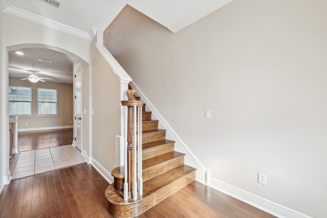 5420 Factors Walk Dr - Photo 3 of 21