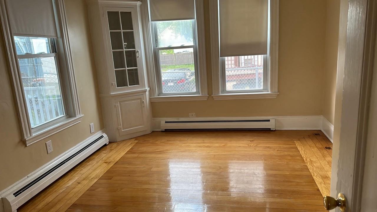 1038 Hyde Park Ave #1 - Photo 2 of 4